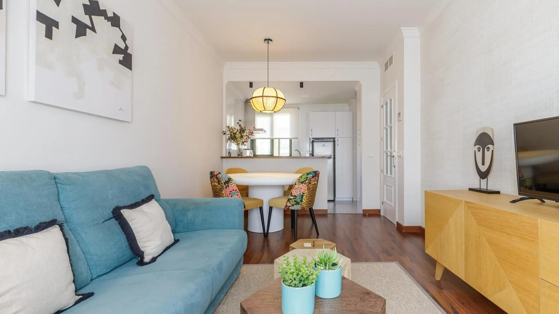 Contactos de Alameda XI Boutique Apartment By Caleta Homes